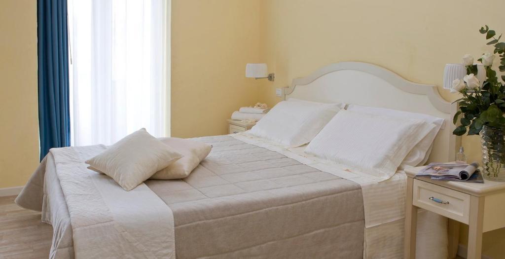 Beyou Hotel Villa Rosa Риччоне Екстер'єр фото