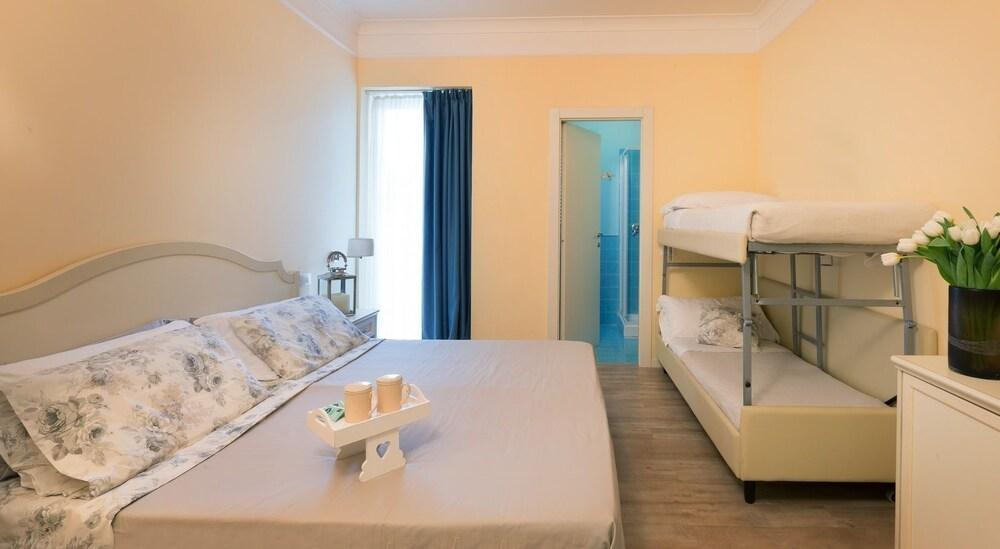 Beyou Hotel Villa Rosa Риччоне Екстер'єр фото